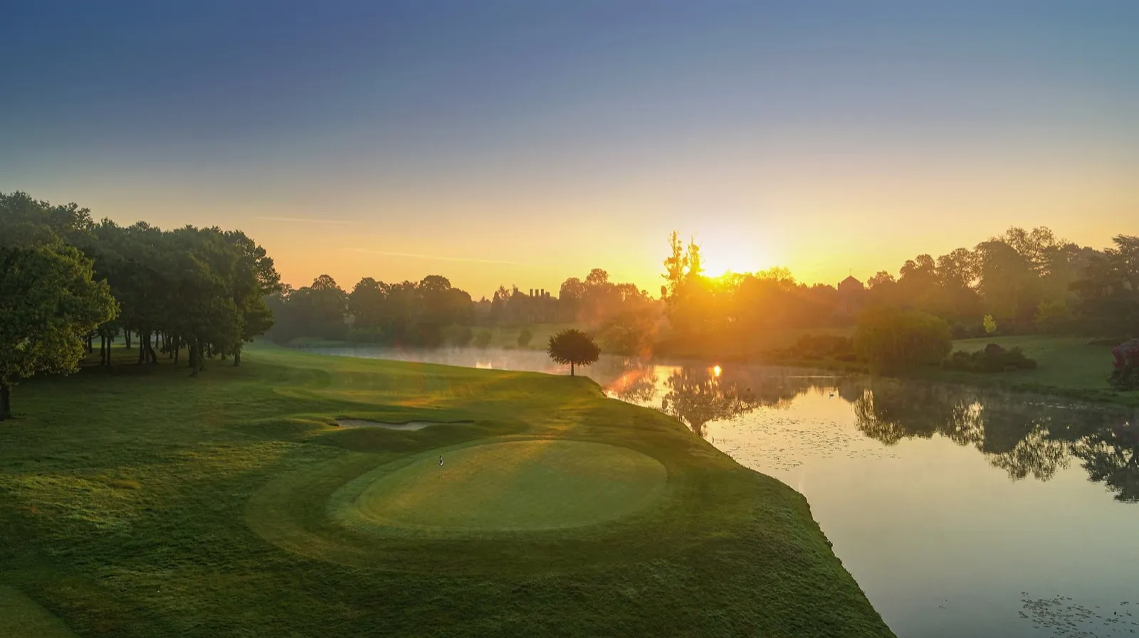 20th green at sunrise, Stoke Park